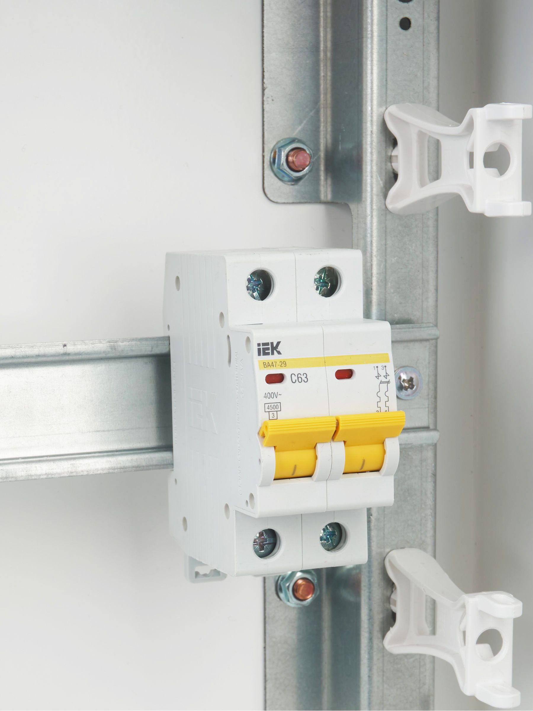             Автоматтық ажыратқыш 2Р ВА 47-29 63 А IEK    