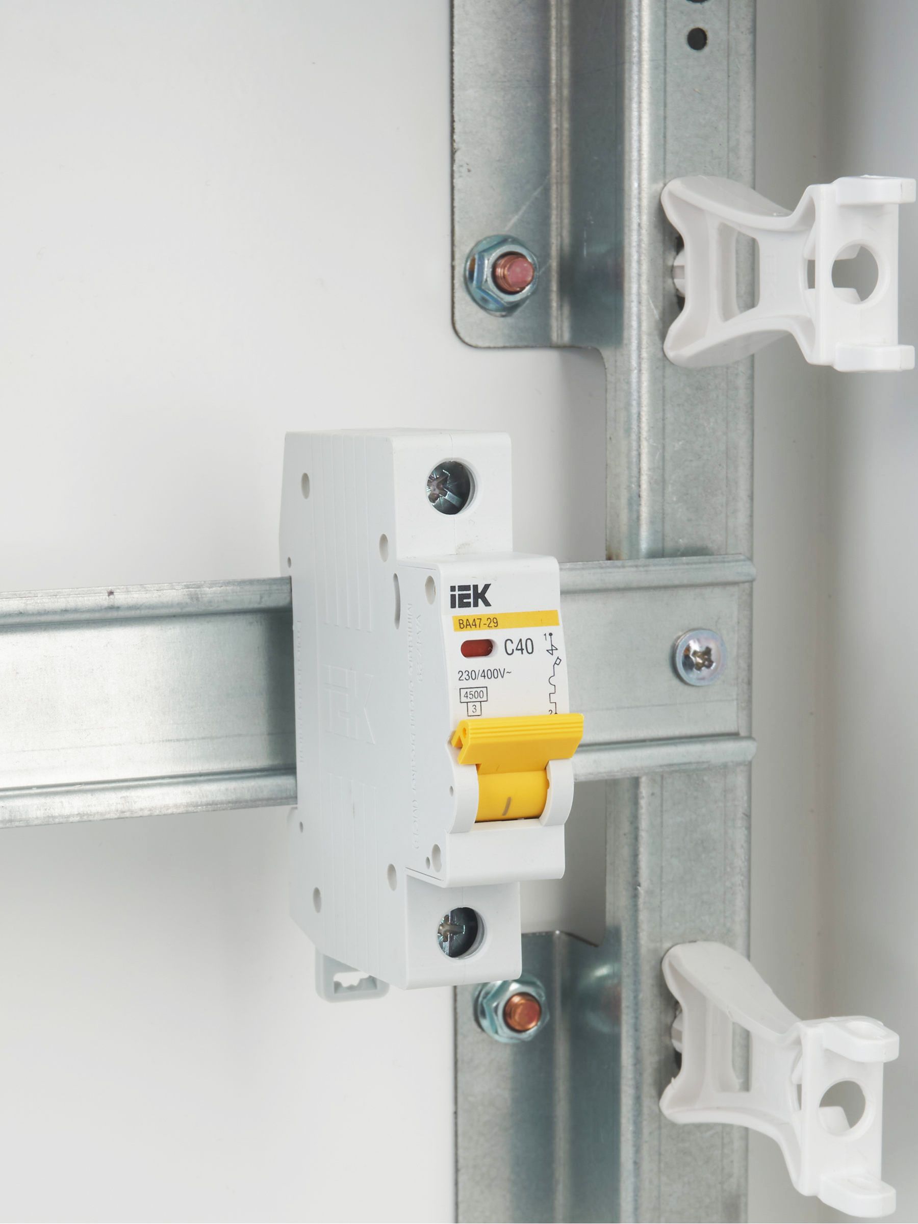 Автоматтық ажыратқыш 1Р ВА 47-29 40 А ИЭК