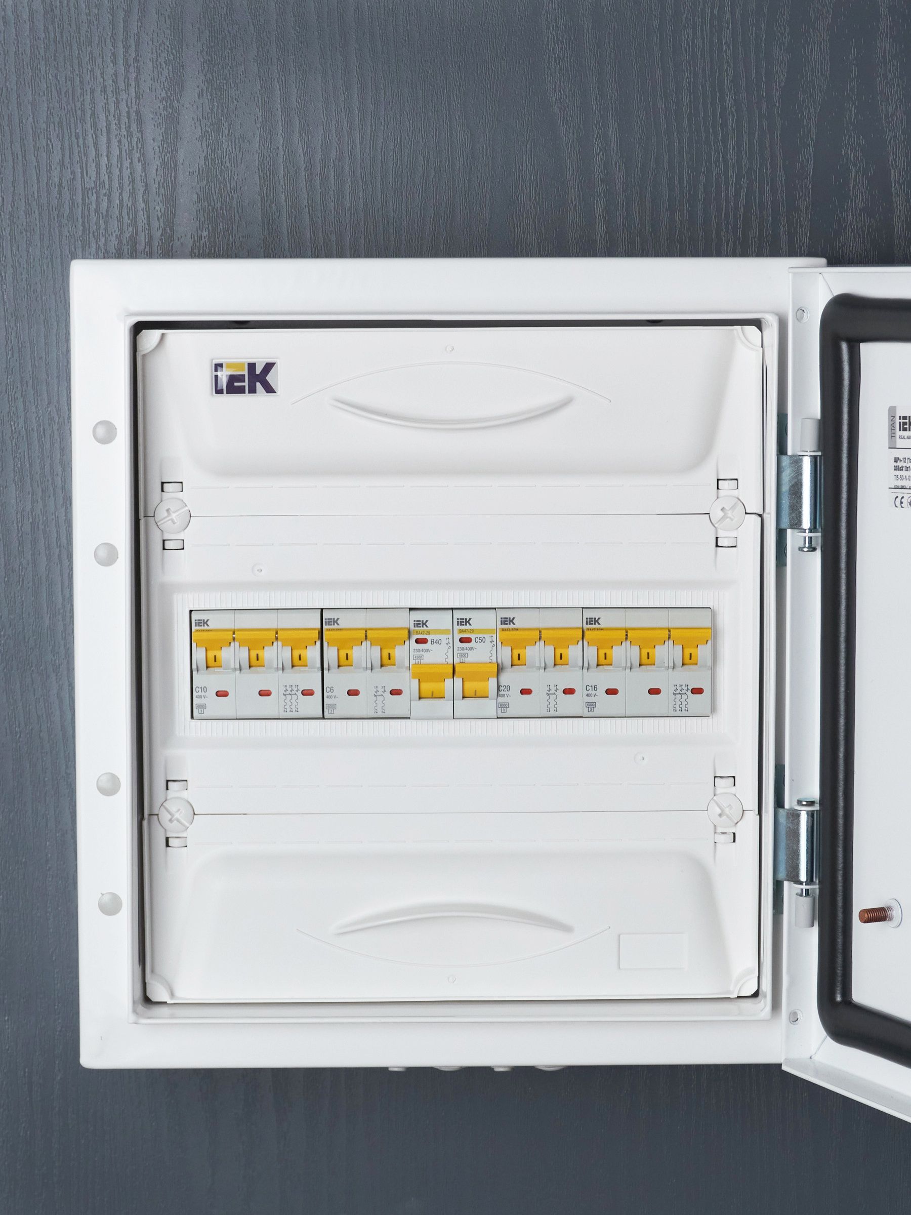             Автоматтық ажыратқыш 1Р ВА 47-29 50 А IEK    