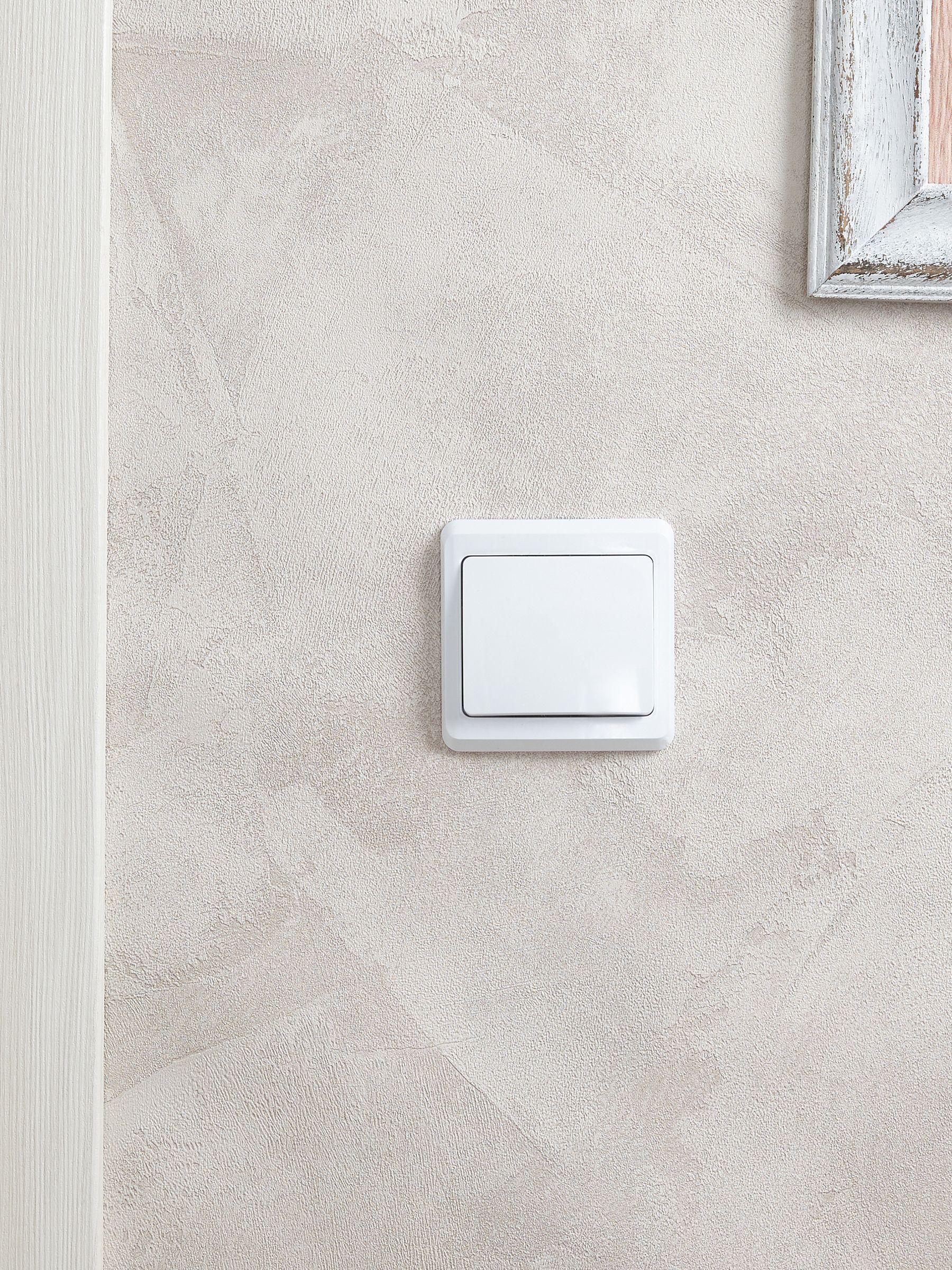             Ажыратқыш 1-пернелі ВС 10-1-0-ВБ 10А ВЕГА (ақ) ИЭК    