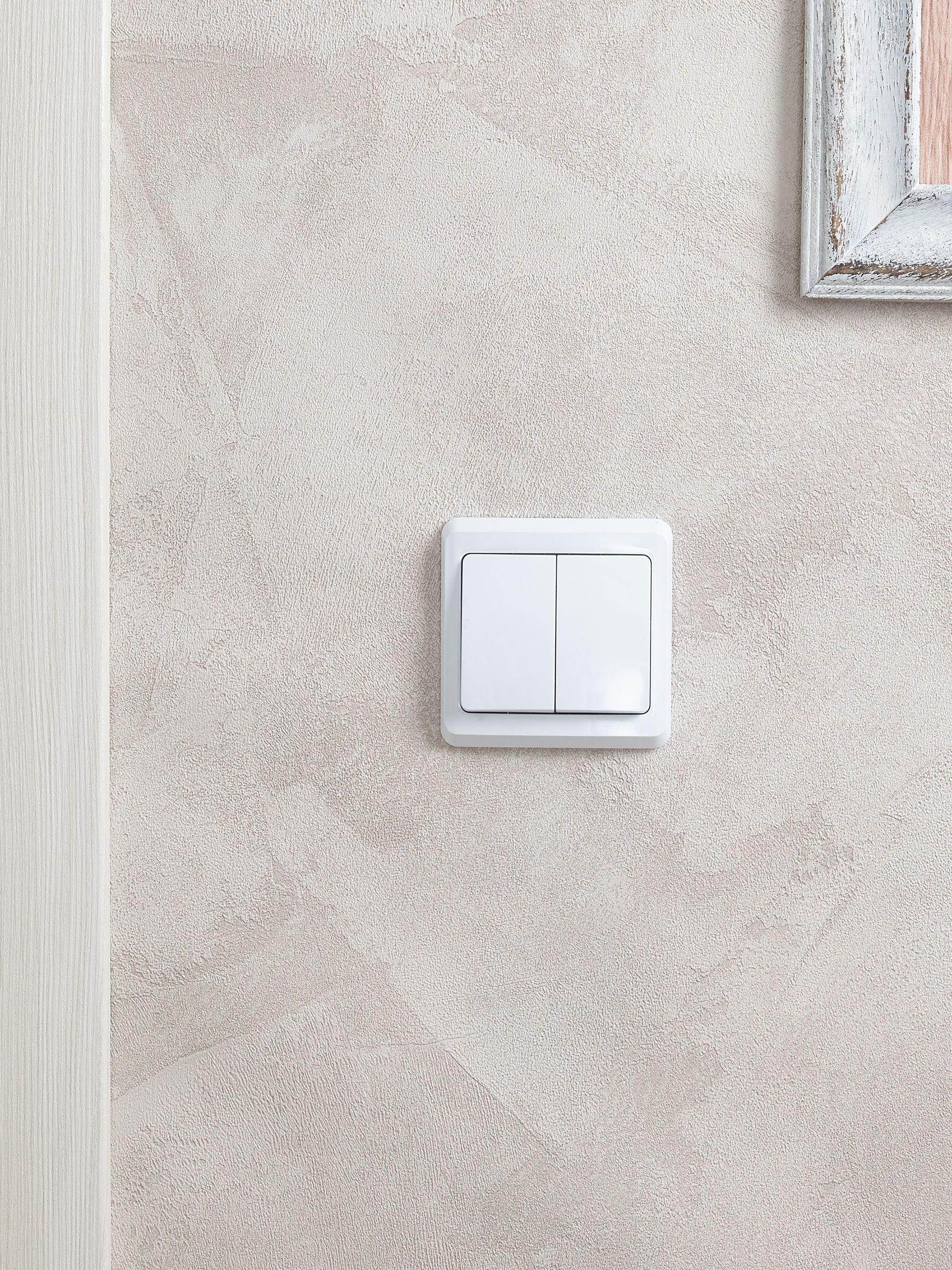             Ажыратқыш 2-пернелі ВС10-2-0-ВБ 10А ВЕГА (ақ) ИЭК    