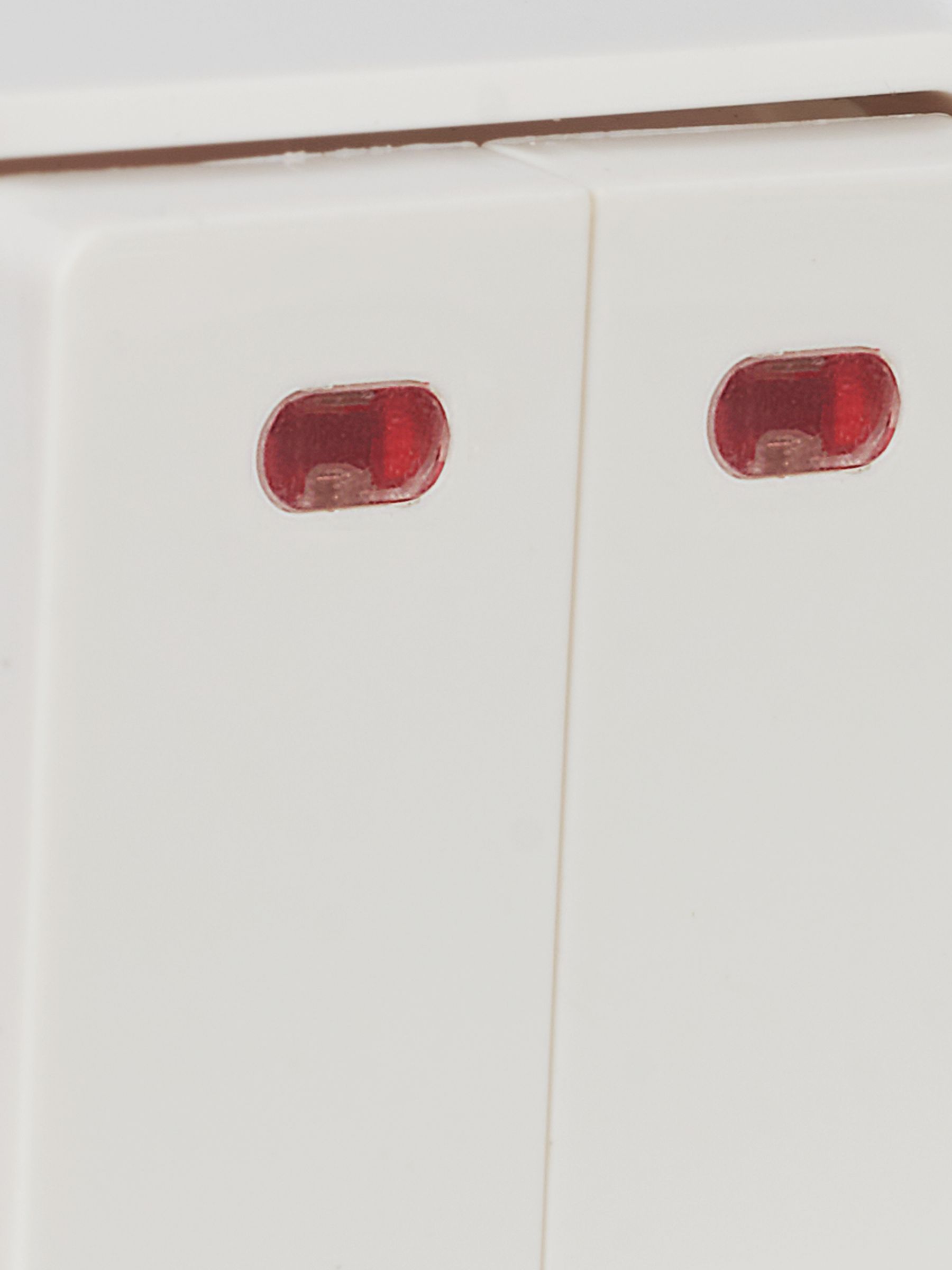             Ажыратқыш ВС20-2-1-ОБ 2-пернелі индикациялы 10А ОКТАВА (ақ) ИЭК    