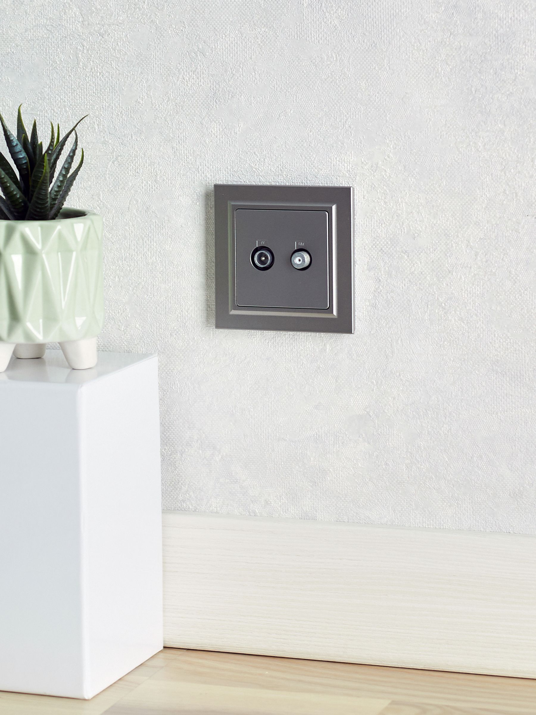             BRITE 1 постқа арналған жақтау IP44 РУ-1-БрС-44 болат ИЭК    