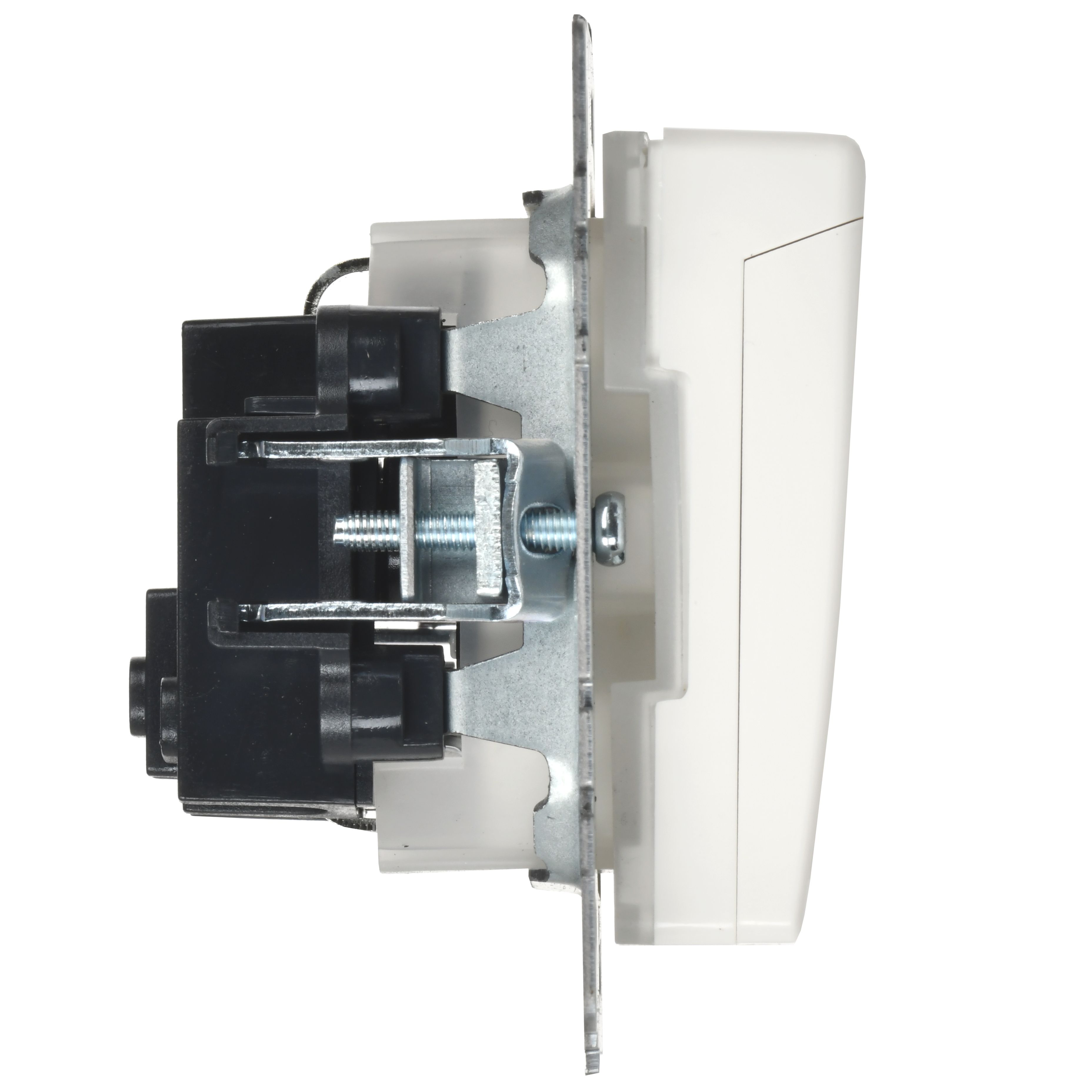             BRITE 1 ұялы жерлендірумен қақпақ мен перделері бар розетка 16А IP44 РСбш10-3-44-БрБ ақ ИЭК    