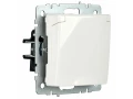             BRITE 1 ұялы жерлендірумен қақпақ мен перделері бар розетка 16А IP20 РСбш10-3-БрБ ақ ИЕК    