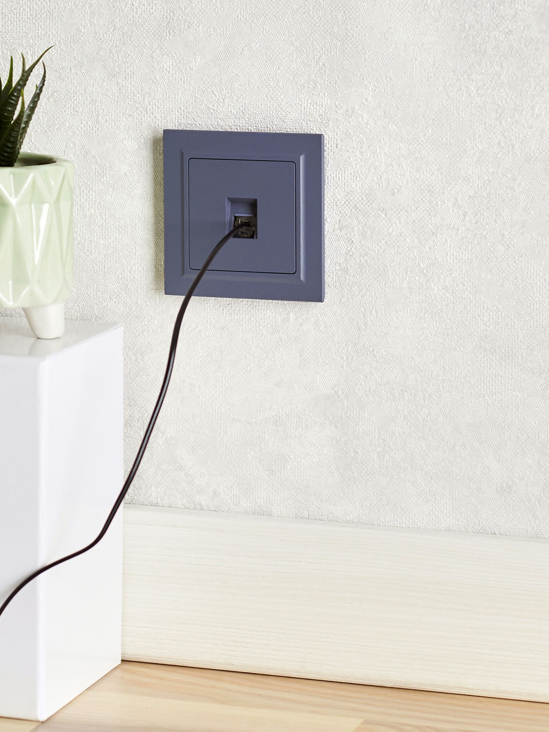             BRITE Компьютер розеткасы RJ45 кат.5E РК10-БрМ маренго ИЭК    