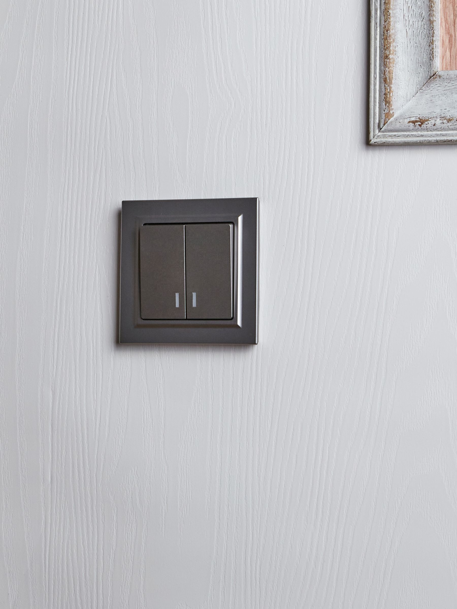             Индикациялы 2-пернелі ажыратқыш, 10A ВС10-2-1-БрС болат ИЭК    