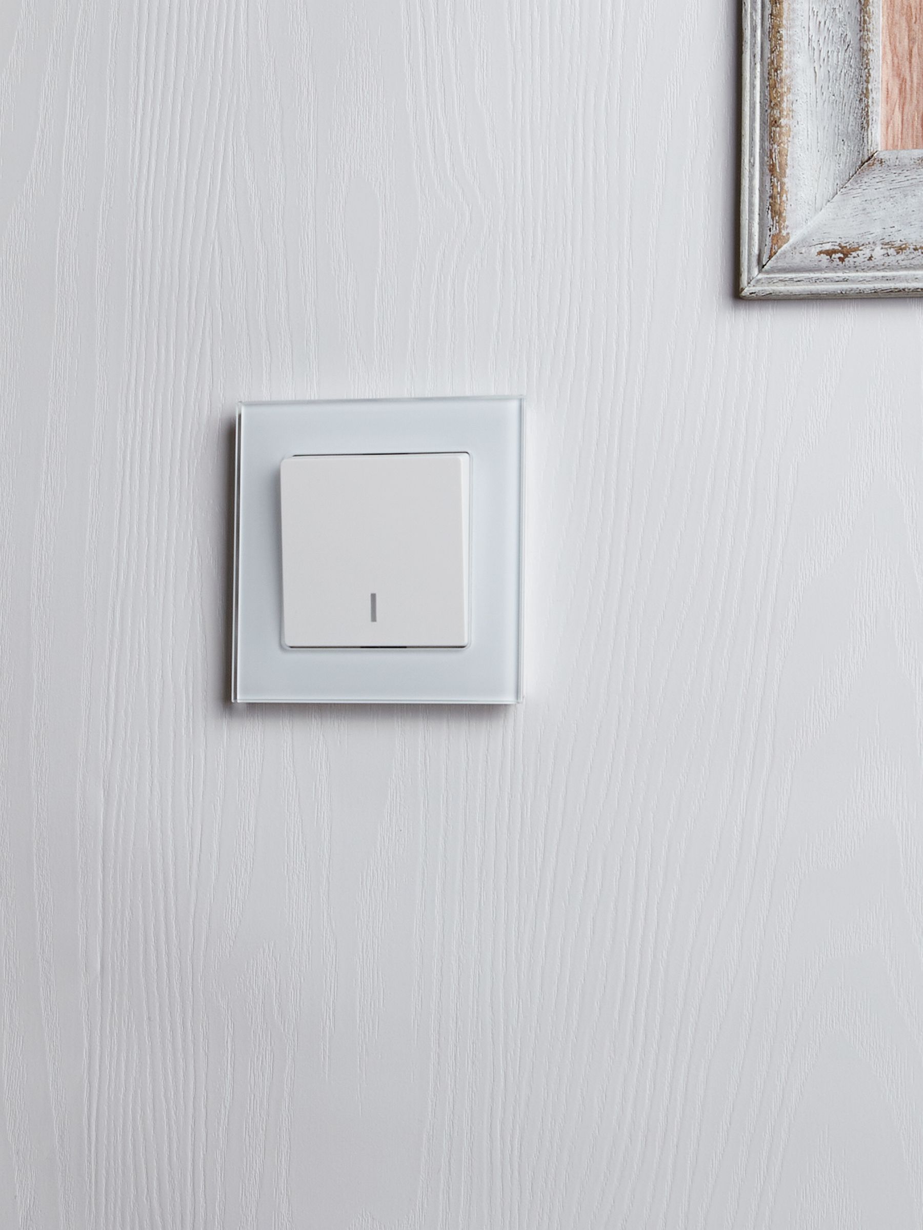             BRITE 10А ВС10 индикациясы бар 1-пернелі өтпелі ажыратқыш-1-7- БрБ ақ ИЭК    