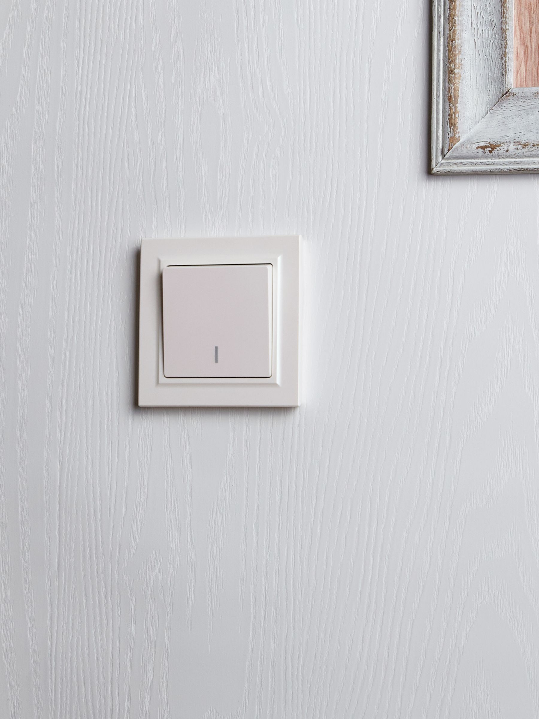             BRITE 10А ВС10 индикациясы бар 1-пернелі өтпелі ажыратқыш-1-7- БрЖ інжу ИЭК    