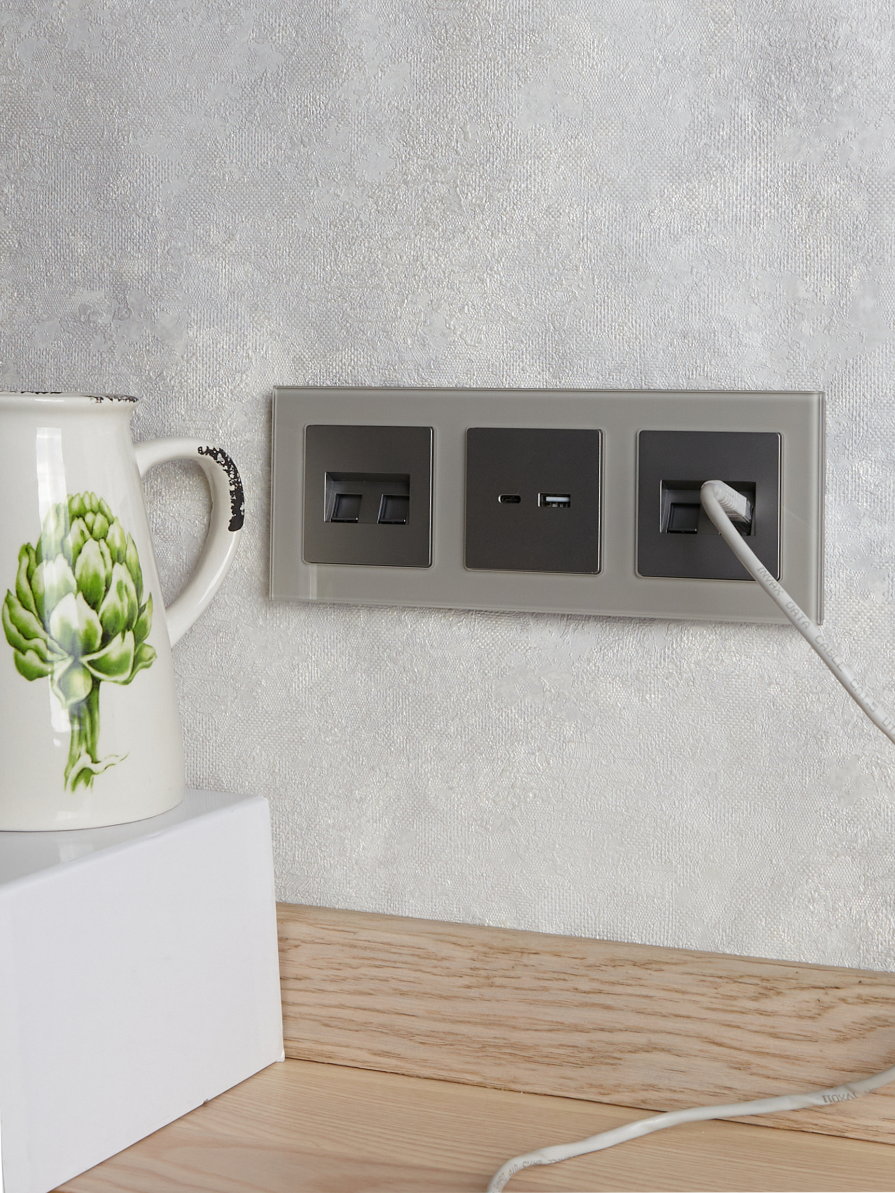             BRITE USB A+C розеткасы 18 Вт РЮ11-1-БрС болат ИЭК    