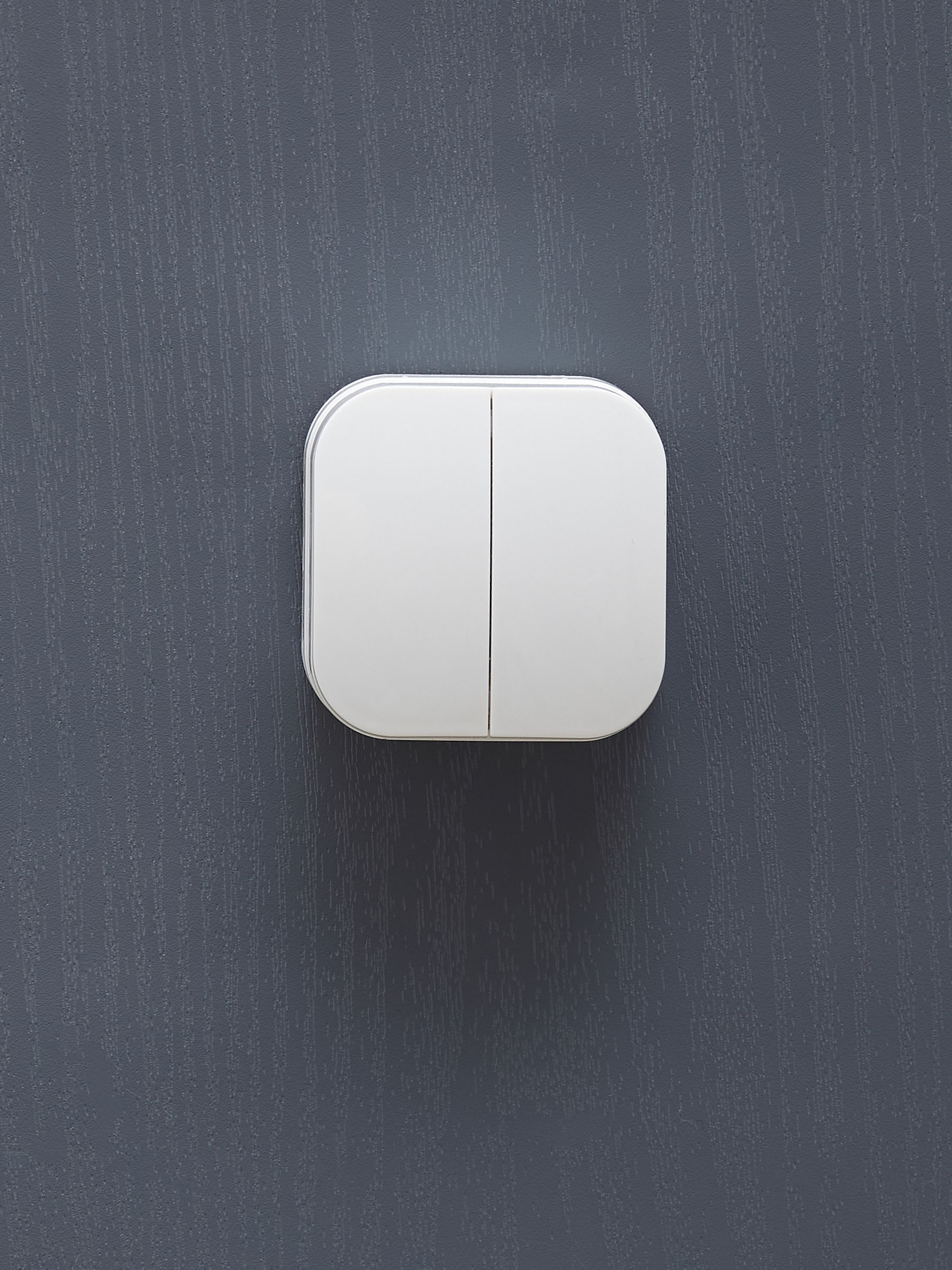             GLORY Ажыратқыш, 2 пернелі, ашық орнатуға арналған 10А ВС20-2-0-ХБ ақ IEK    