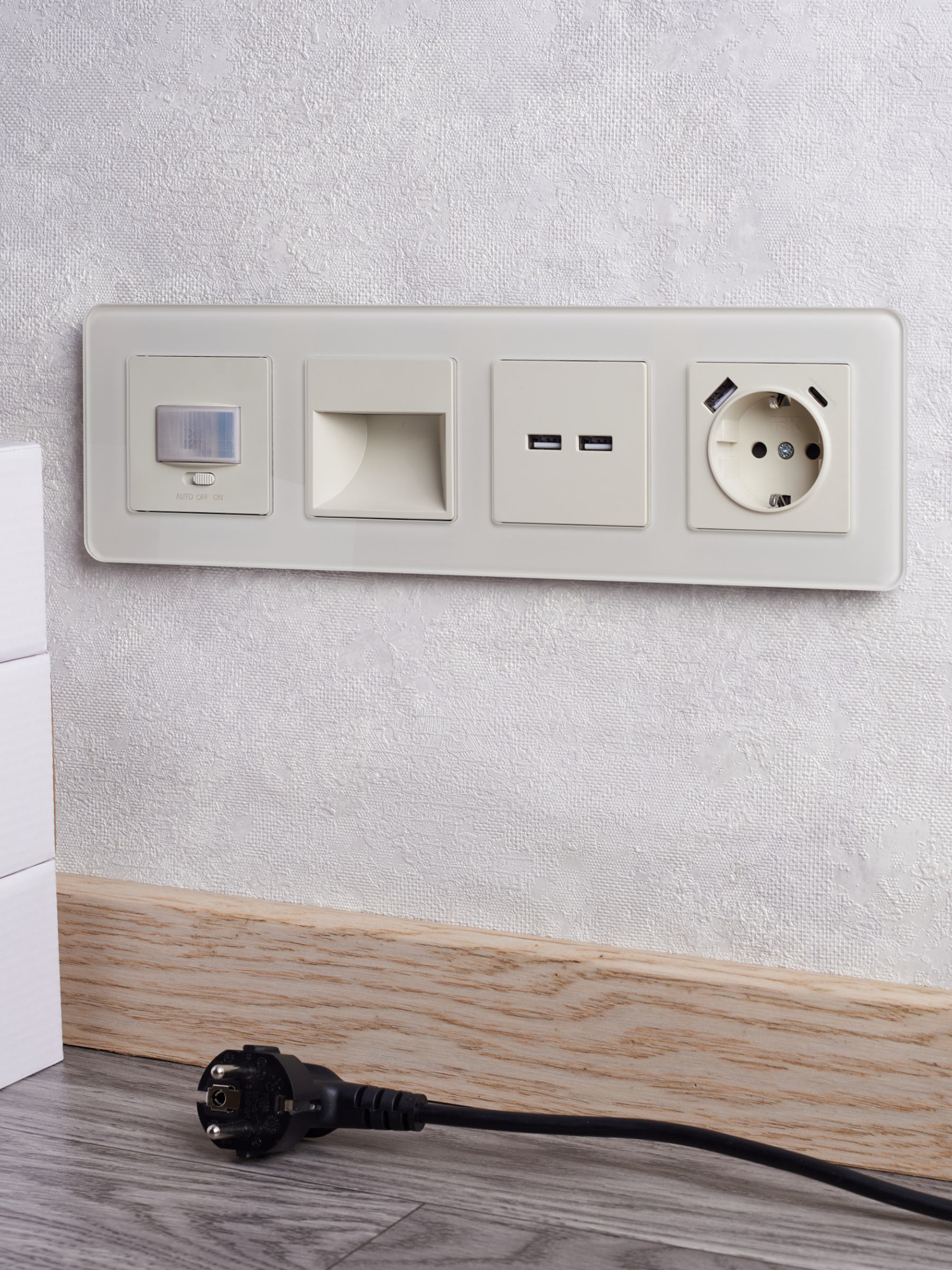             BRITE USB A+A розеткасы 5В 3,1А РЮ10-1-БрКр сарғыш IEK    