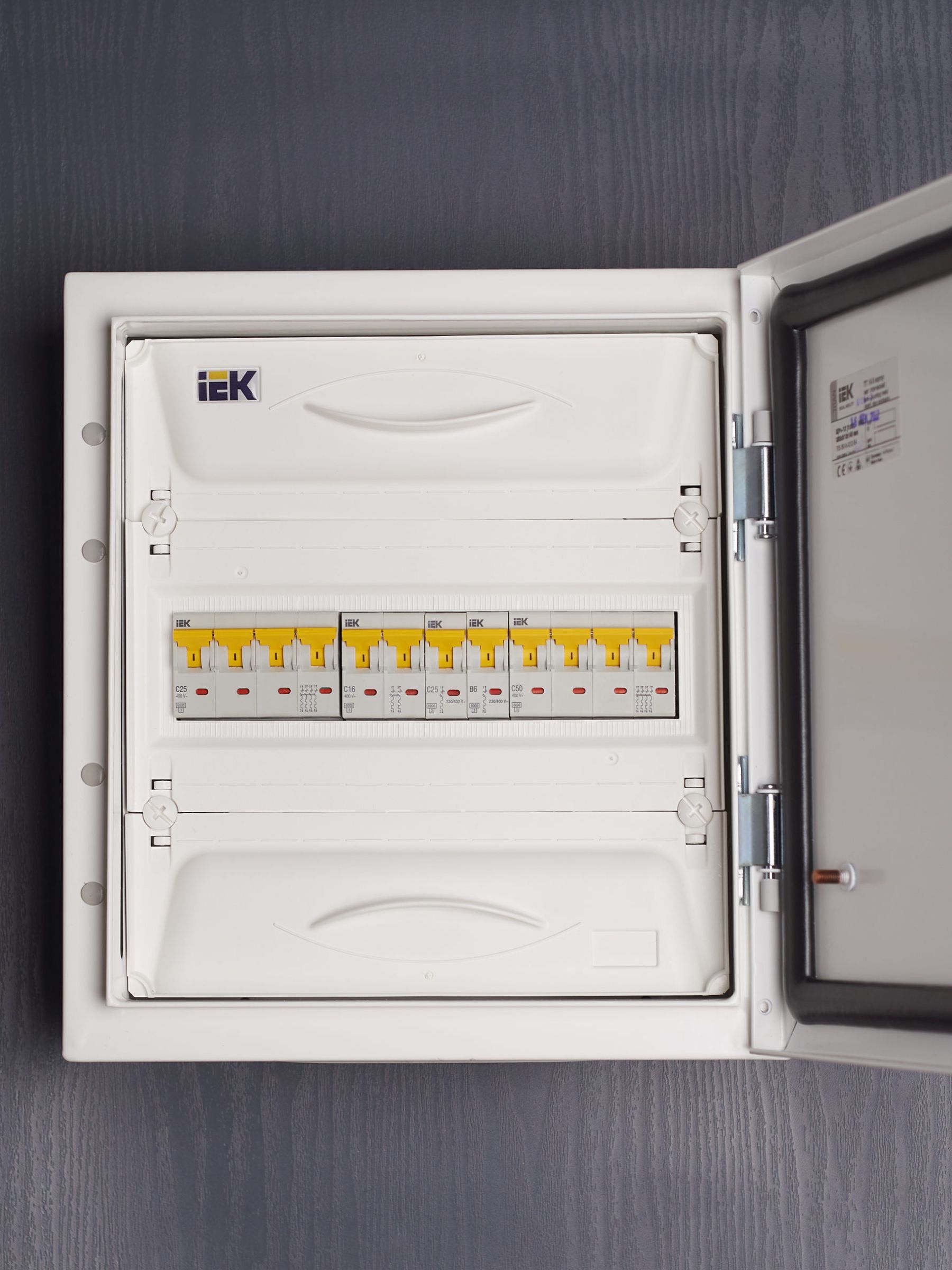             KARAT Автоматтық ажыратқыш ВА47-60M 1P B 6А 6кА IEK    