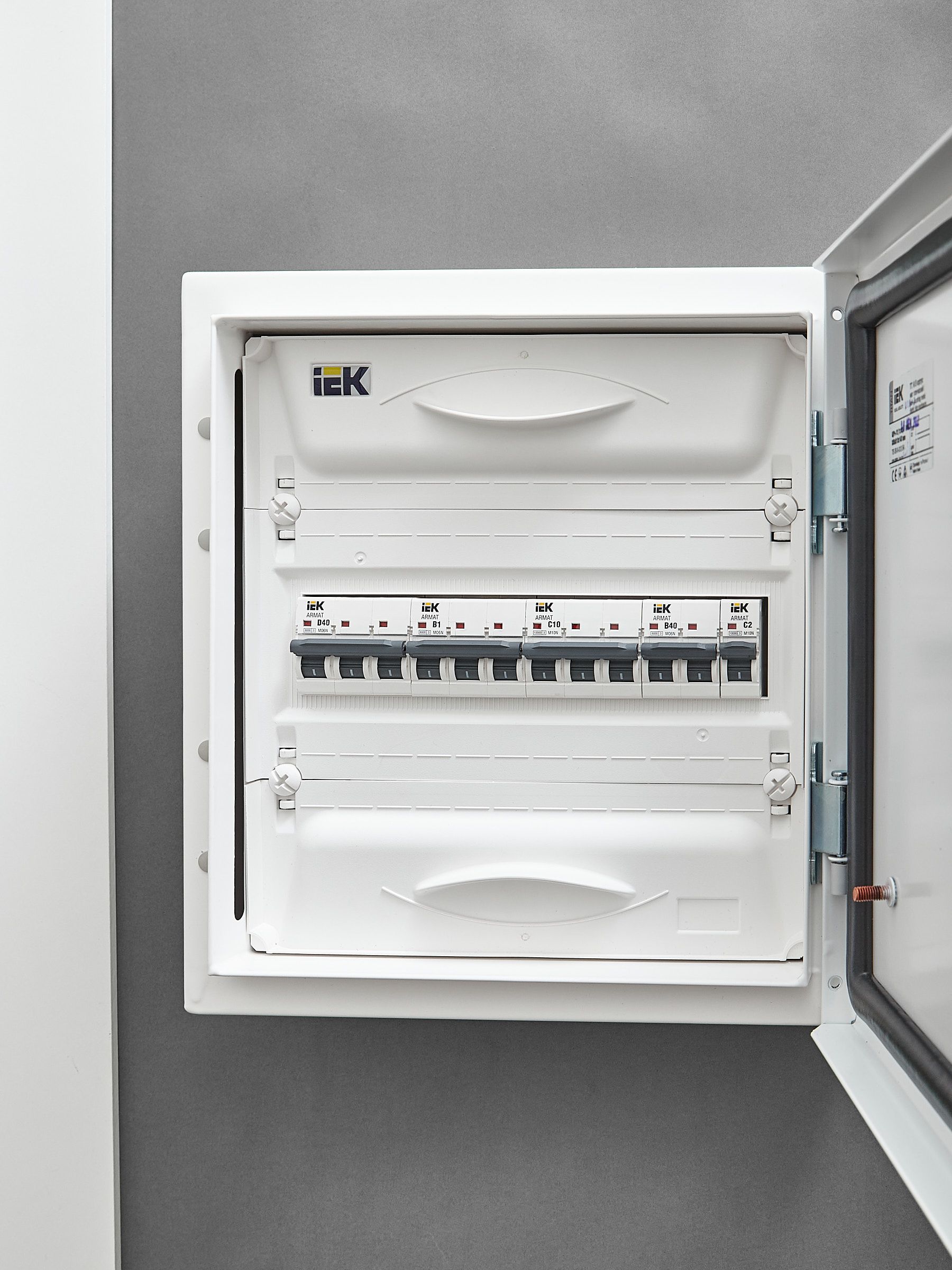             ARMAT Автоматтық ажыратқыш M10N 3P C 10А IEK    