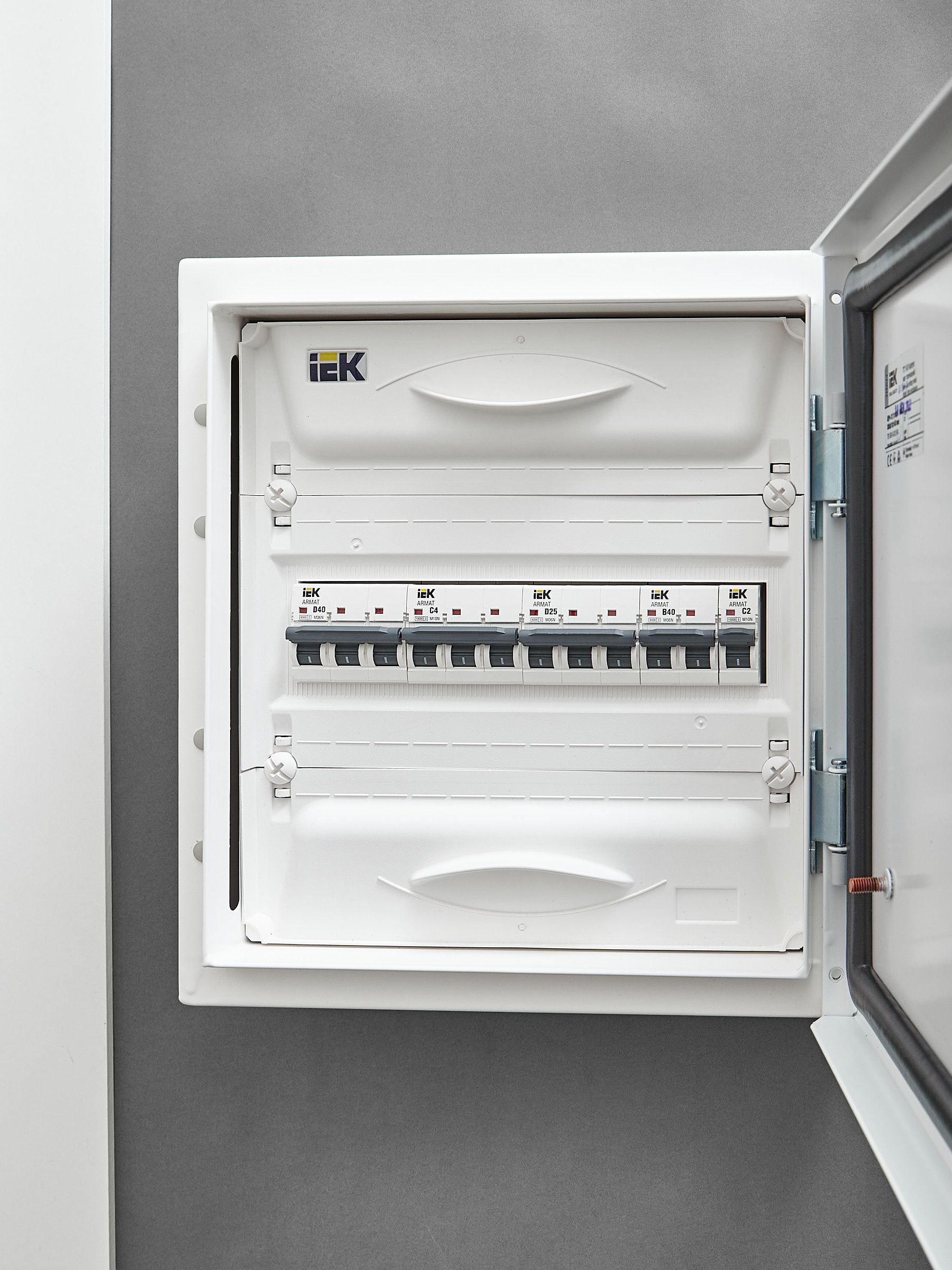             Автоматтық ажыратқыш M10N 3P C 4А ARMAT ИЭК    