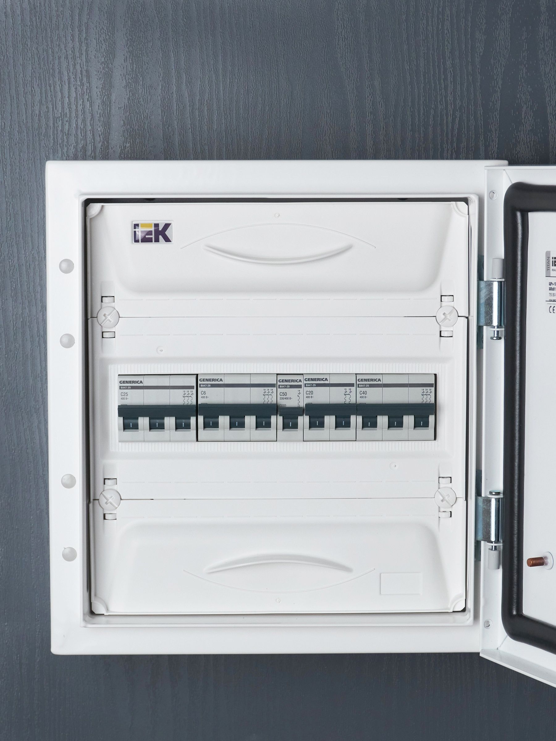             Автоматтық ажыратқыш 2Р ВА 47-29 20 А 4,5кА С сипаттама GENERICA ИЭК    