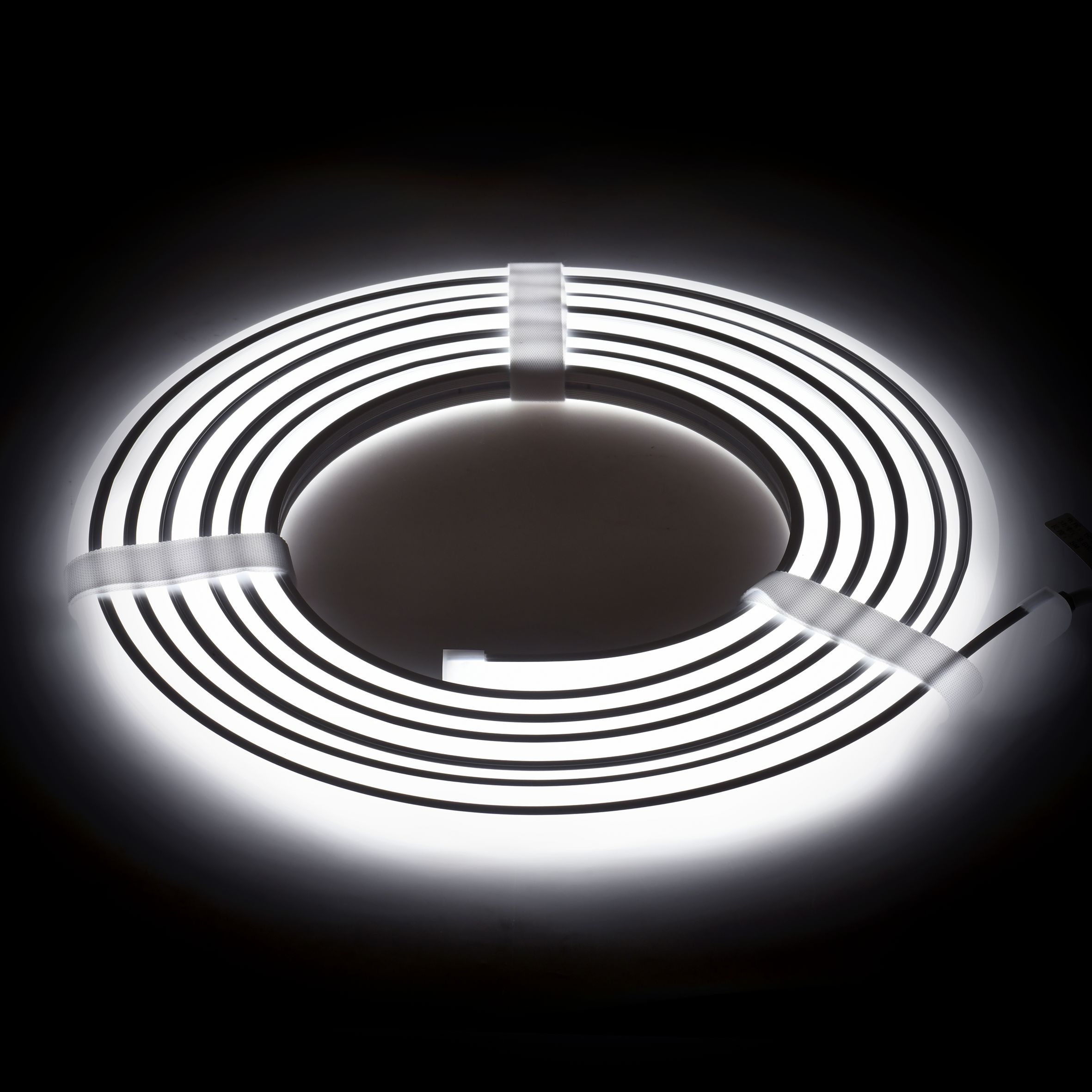             Жарықдиодты таспа \