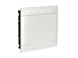 Пластиковый щиток встраиваемый 2*18 Practibox S, белая дверь /137567/
